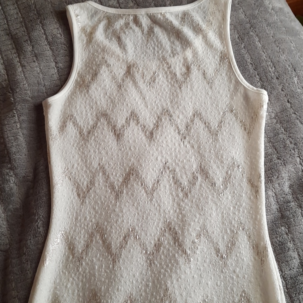 KMC Dress - Picture 2 of 3